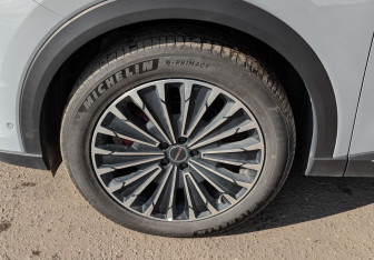 Подержанный автомобиль Exeed RX 2024 года (18 фото)