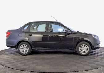 Подержанный автомобиль LADA (ВАЗ) Granta Sedan 2022 года (4 фото)