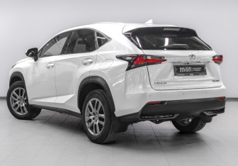 Подержанный автомобиль Lexus NX 2016 года (7 фото)