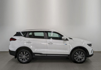Подержанный автомобиль Geely Atlas Pro 2023 года (4 фото)