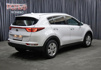 Подержанный автомобиль Kia Sportage 2016 года (5 фото)