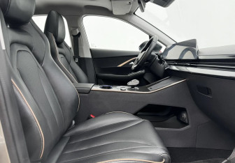 Подержанный автомобиль Omoda C5 2024 года (11 фото)