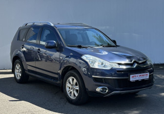 Подержанный автомобиль Citroen C-Crosser 2009 года (3 фото)