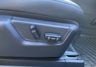 Подержанный автомобиль Volvo XC90 2014 года (17 фото)