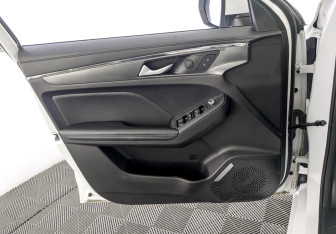 Подержанный автомобиль Haval Jolion 2023 года (19 фото)