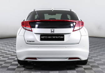 Подержанный автомобиль Honda Civic Sedan 2013 года (4 фото)