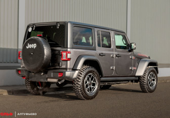 Новый Jeep Wrangler 2024 (4 фото)