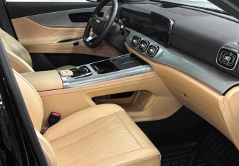 Подержанный автомобиль Jaecoo J8 2024 года (7 фото)