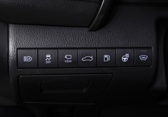 Подержанный автомобиль Toyota Camry Sedan 2018 года (18 фото)