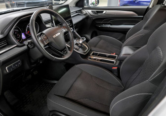 Подержанный автомобиль Haval M6 2024 года (16 фото)