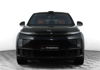 Подержанный автомобиль LiXiang L7 2024 года (2 фото)