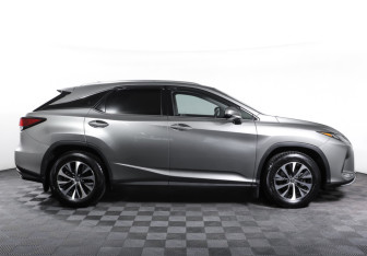 Подержанный автомобиль Lexus RX 2020 года (4 фото)