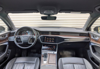 Подержанный автомобиль Audi A6 Sedan 2021 года (13 фото)