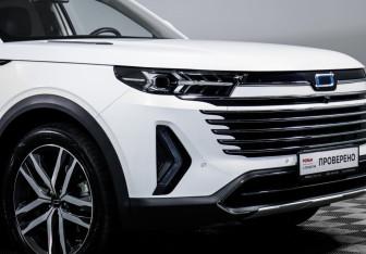 Подержанный автомобиль FAW Bestune T99 2023 года (18 фото)