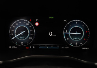 Подержанный автомобиль Hyundai Santa Fe 2022 года (31 фото)