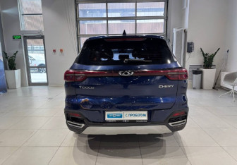 Подержанный автомобиль Chery Tiggo 8 2021 года (5 фото)