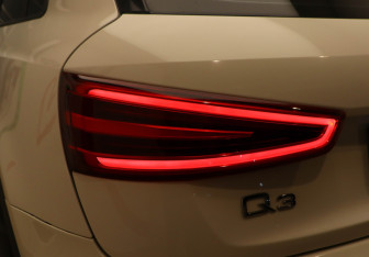 Подержанный автомобиль Audi Q3 2013 года (24 фото)