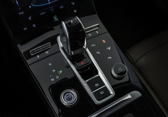 Подержанный автомобиль Chery Tiggo 8 Pro 2022 года (16 фото)