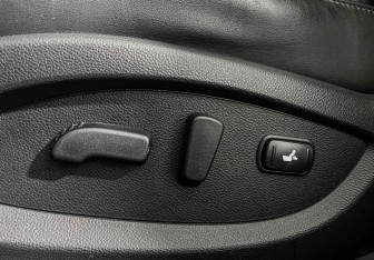 Подержанный автомобиль Infiniti FX 2013 года (14 фото)