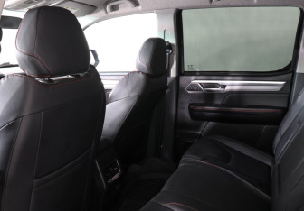 Подержанный автомобиль JAC T8 Pro 2023 года (12 фото)