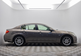 Подержанный автомобиль Infiniti G Sedan 2013 года (4 фото)