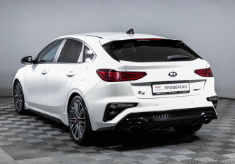 Подержанный автомобиль Kia K3 Hatchback 2021 года (7 фото)