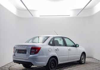 Подержанный автомобиль LADA (ВАЗ) Granta Sedan 2024 года (5 фото)