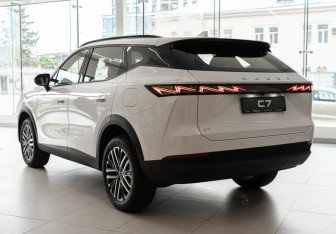 Новый Omoda C7 2025 (6 фото)