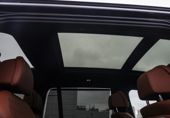 Подержанный автомобиль BMW X7 2022 года (25 фото)