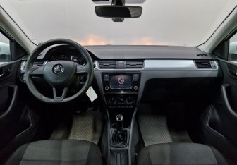 Подержанный автомобиль Skoda Rapid Liftback 2019 года (12 фото)