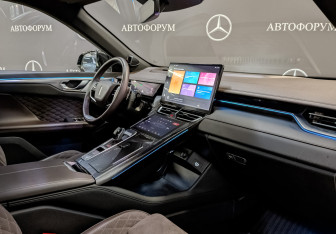 Подержанный автомобиль Wey 05 2023 года (13 фото)