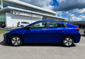 Подержанный автомобиль Hyundai IONIQ 2019 года (8 фото)