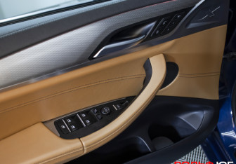 Подержанный автомобиль BMW X3 2018 года (18 фото)