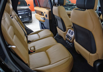 Подержанный автомобиль Land Rover Range Rover 2021 года (13 фото)