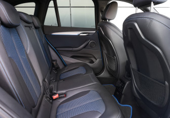 Подержанный автомобиль BMW X1 2019 года (12 фото)