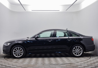 Подержанный автомобиль Audi A6 Sedan 2015 года (8 фото)