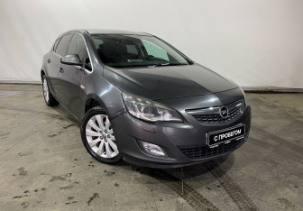Подержанный автомобиль Opel Astra Hatchback 2011 года (3 фото)