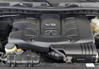 Подержанный автомобиль Infiniti QX80 2018 года (9 фото)