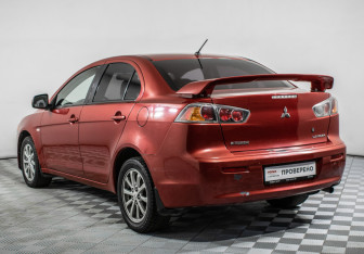 Подержанный автомобиль Mitsubishi Lancer Sedan 2012 года (7 фото)
