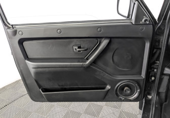 Подержанный автомобиль LADA (ВАЗ) 2121 (4x4) 2017 года (17 фото)