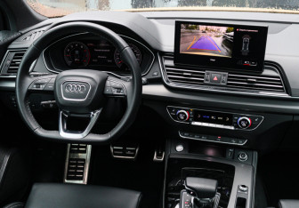 Подержанный автомобиль Audi Q5 2025 года (11 фото)