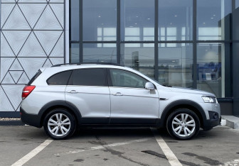 Подержанный автомобиль Chevrolet Captiva 2014 года (4 фото)
