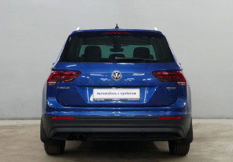 Подержанный автомобиль Volkswagen Tiguan 2019 года (6 фото)