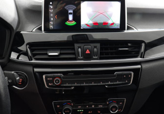 Подержанный автомобиль BMW X1 2021 года (15 фото)