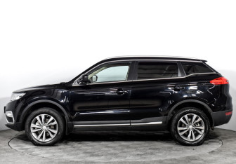 Подержанный автомобиль Geely Atlas 2019 года (3 фото)