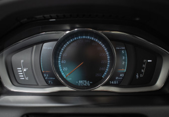 Подержанный автомобиль Volvo XC60 2014 года (12 фото)