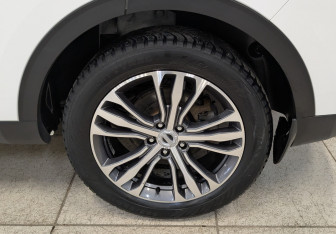 Подержанный автомобиль Haval F7 2021 года (12 фото)