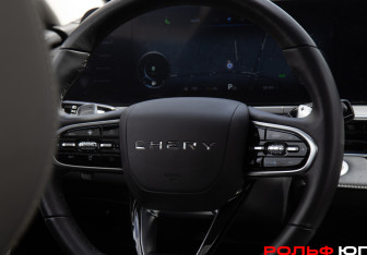 Подержанный автомобиль Chery Arrizo 8 2023 года (12 фото)