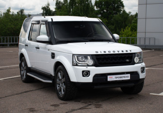 Подержанный автомобиль Land Rover Discovery 2015 года (3 фото)