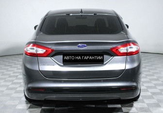 Подержанный автомобиль Ford Mondeo Sedan 2019 года (4 фото)